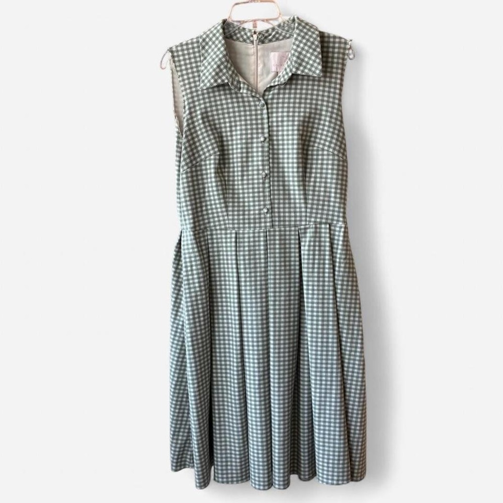 Gal Meets Glam Vintage Look Green gingham midi dress faux button-up front